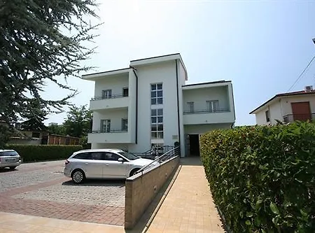 I Cedri Hotel 3*